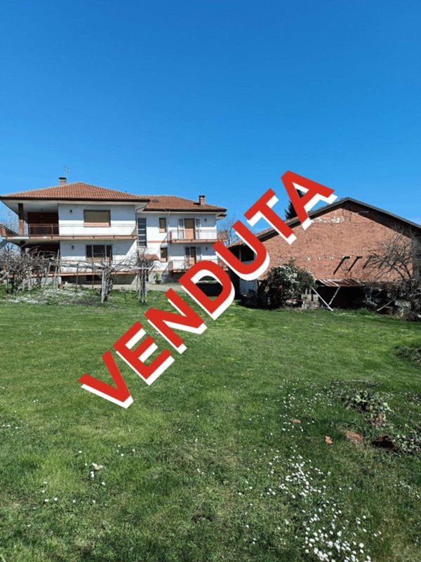 casa indipendente in vendita a Rivara
