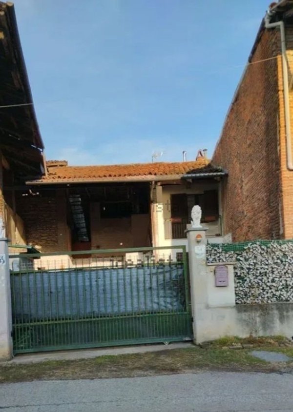 casa indipendente in vendita a Rivara