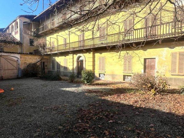 casa indipendente in vendita a Rivara