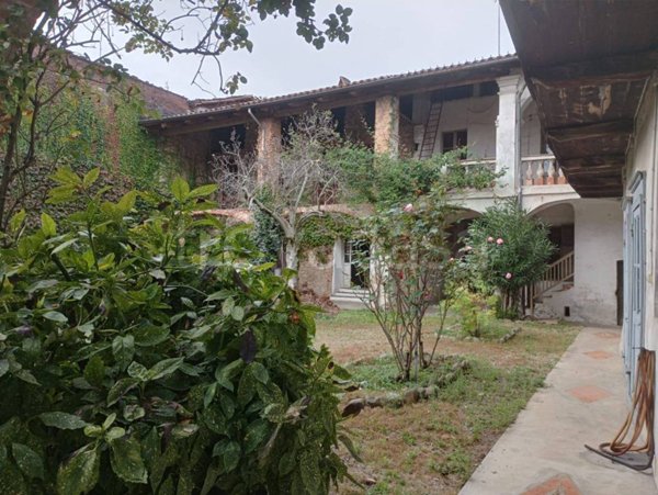 casa indipendente in vendita a Rivara