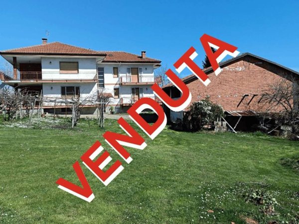 casa indipendente in vendita a Rivara