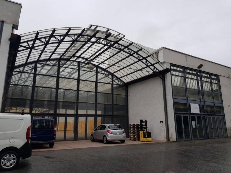 locale commerciale in vendita a Rivarolo Canavese