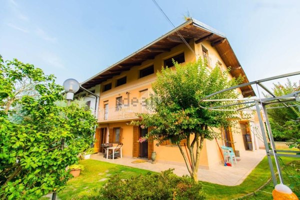 casa semindipendente in vendita a Rivarolo Canavese in zona Sant'Anna