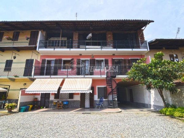 casa indipendente in vendita a Rivarolo Canavese