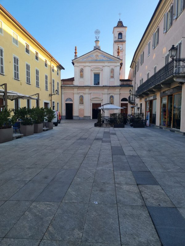 negozio in vendita a Rivarolo Canavese