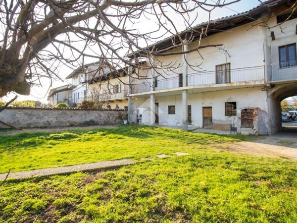 casa semindipendente in vendita a Rivarolo Canavese in zona Bonaudi