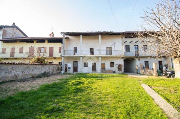 casa semindipendente in vendita a Rivarolo Canavese in zona Bonaudi