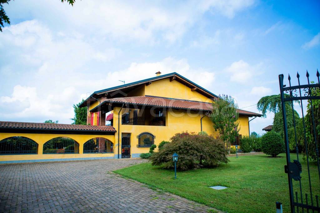 casa indipendente in vendita a Rivarolo Canavese in zona Argentera