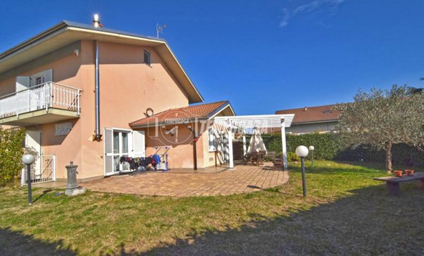 casa indipendente in vendita a Rivarolo Canavese