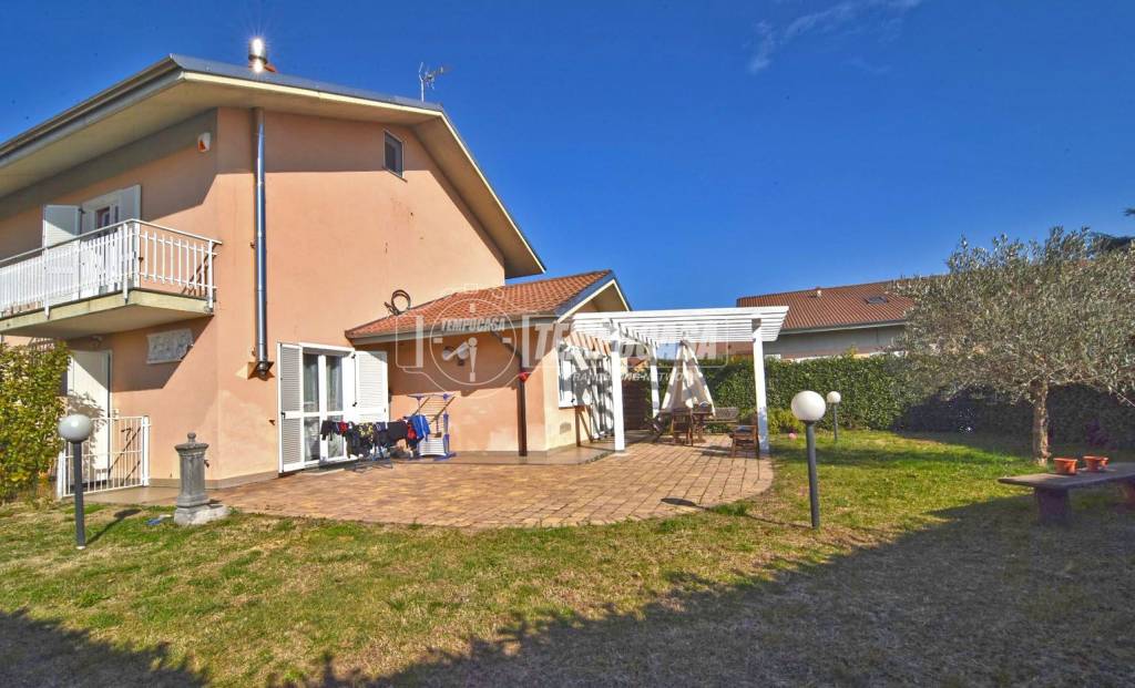 casa indipendente in vendita a Rivarolo Canavese