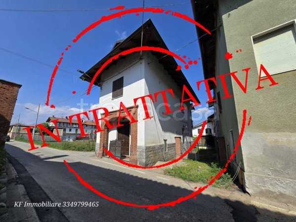 casa indipendente in vendita a Rivarolo Canavese in zona Vesignano