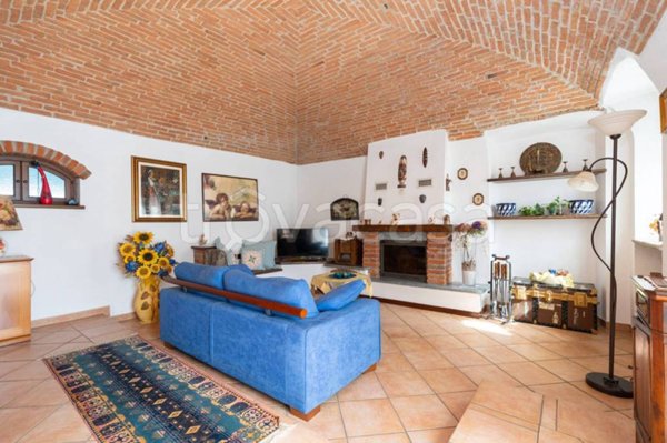 casa indipendente in vendita a Rivarolo Canavese in zona Vesignano