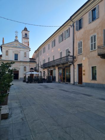 locale commerciale in vendita a Rivarolo Canavese