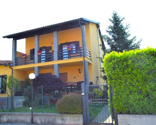 casa indipendente in vendita a Rivarolo Canavese