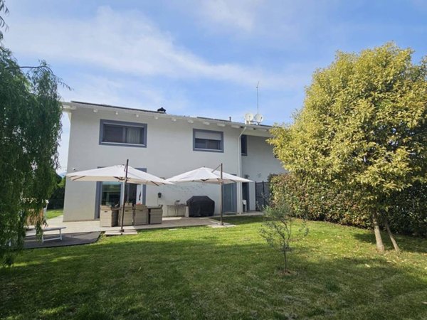 casa indipendente in vendita a Rivarolo Canavese