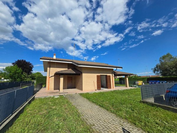 casa indipendente in vendita a Rivarolo Canavese