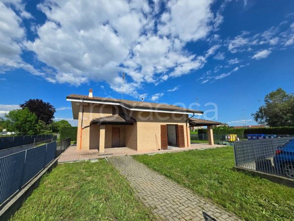 casa indipendente in vendita a Rivarolo Canavese