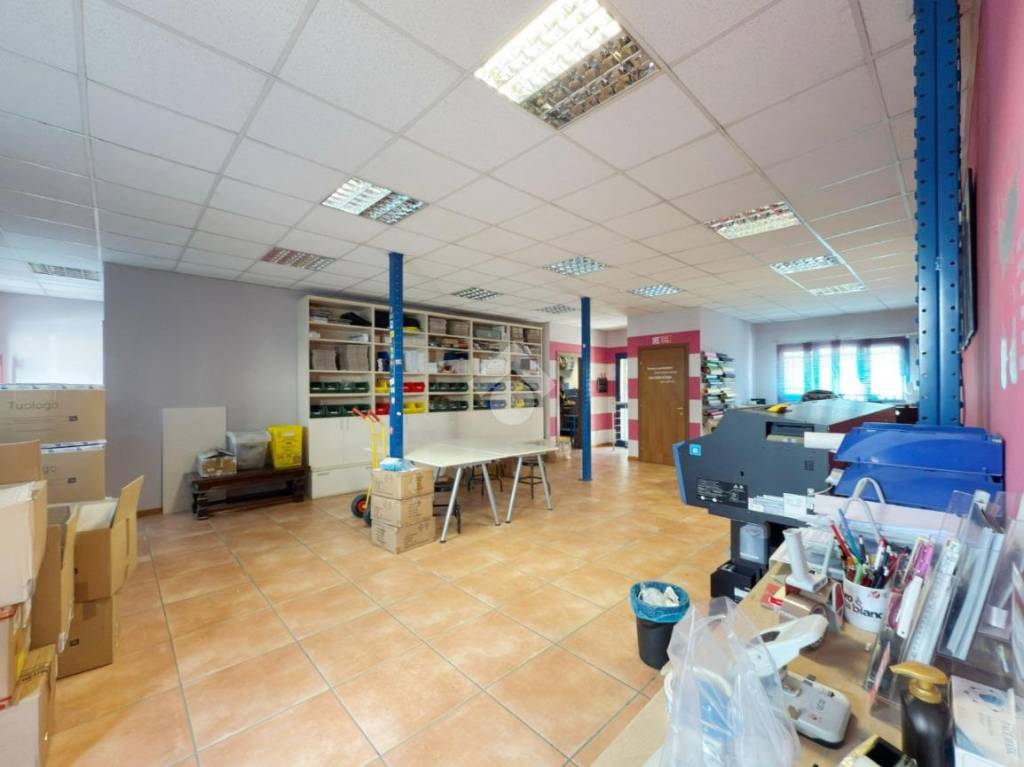 ufficio in vendita a Rivarolo Canavese