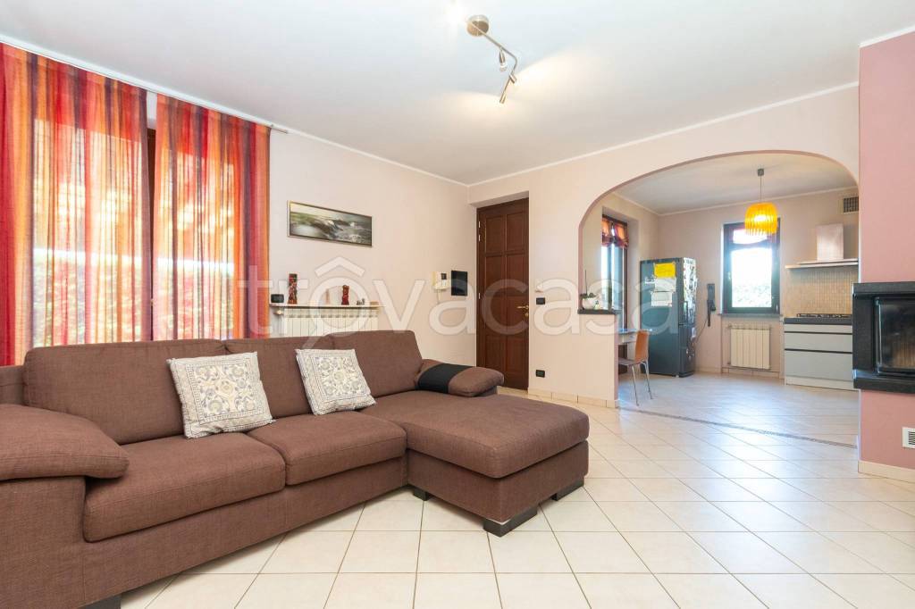 casa indipendente in vendita a Rivarolo Canavese