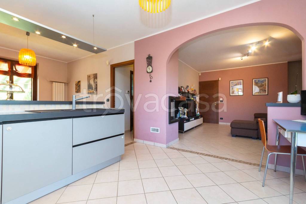 casa indipendente in vendita a Rivarolo Canavese