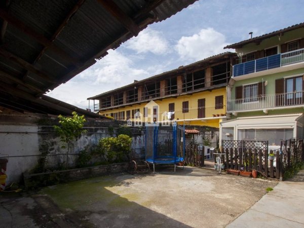 casa indipendente in vendita a Rivarolo Canavese in zona Bonaudi
