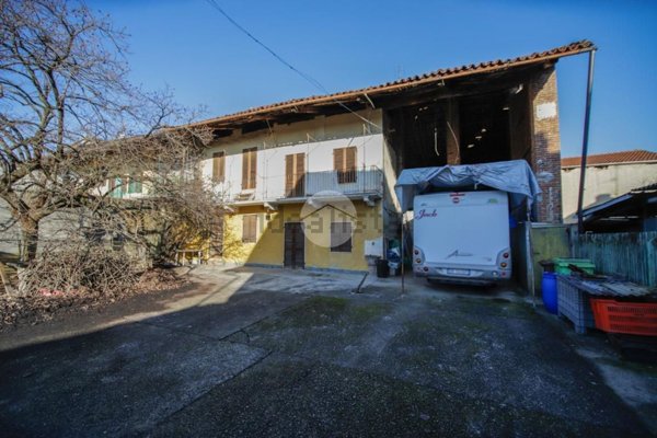 casa semindipendente in vendita a Rivarolo Canavese in zona Argentera