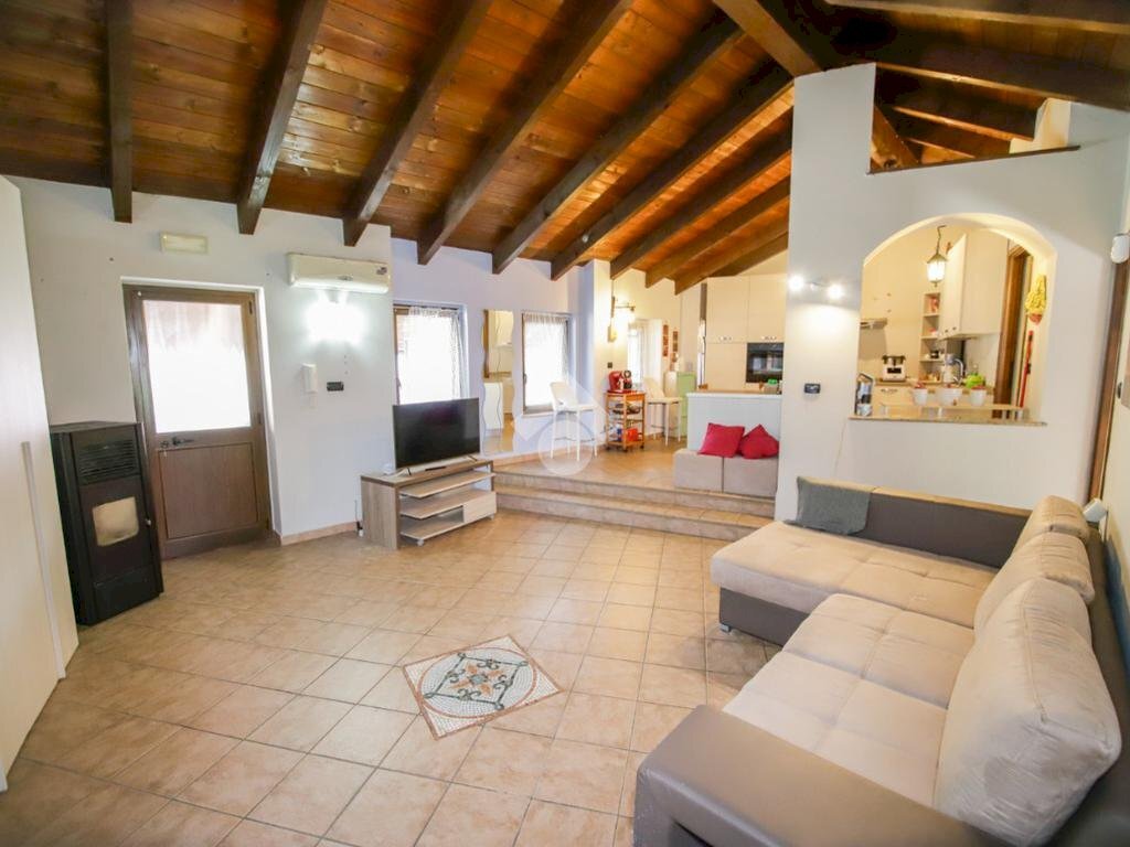 casa indipendente in vendita a Rivarolo Canavese