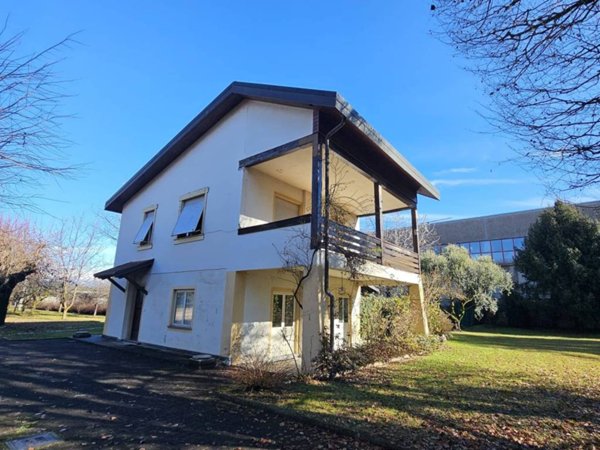 casa indipendente in vendita a Rivarolo Canavese