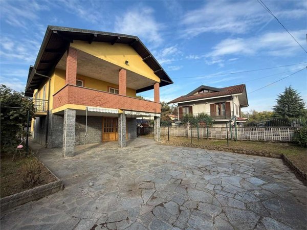 casa indipendente in vendita a Rivarolo Canavese
