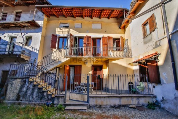 casa indipendente in vendita a Rivarolo Canavese in zona Argentera