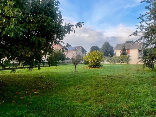 terreno agricolo in vendita a Rivarolo Canavese