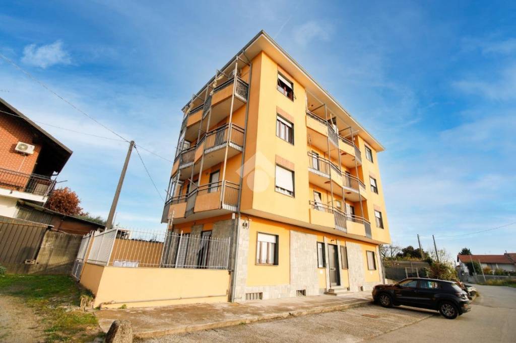 appartamento in vendita a Rivarolo Canavese in zona Bonaudi