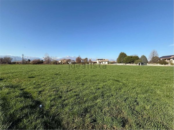 terreno edificabile in vendita a Rivarolo Canavese