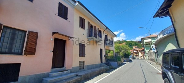 esavano in vendita a Rivarolo Canavese