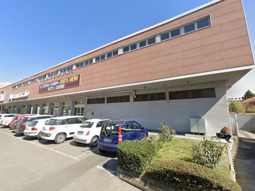 negozio in vendita a Rivarolo Canavese