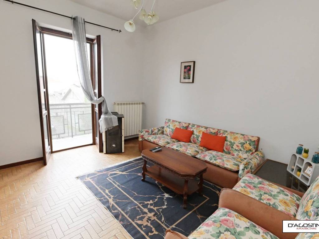 appartamento in vendita a Rivarolo Canavese