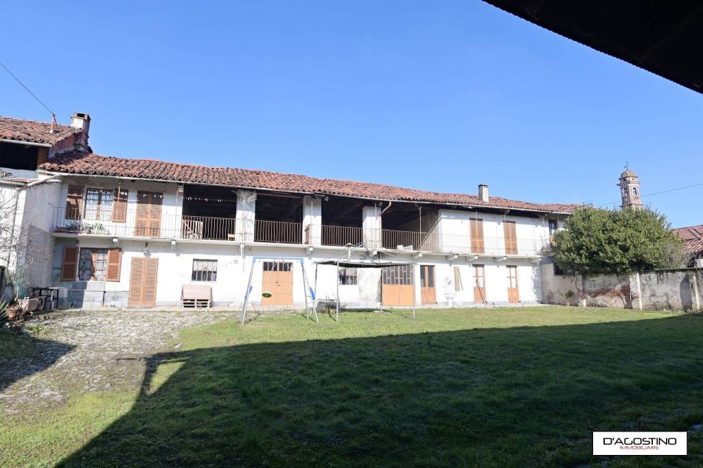 casa indipendente in vendita a Rivarolo Canavese in zona Bonaudi