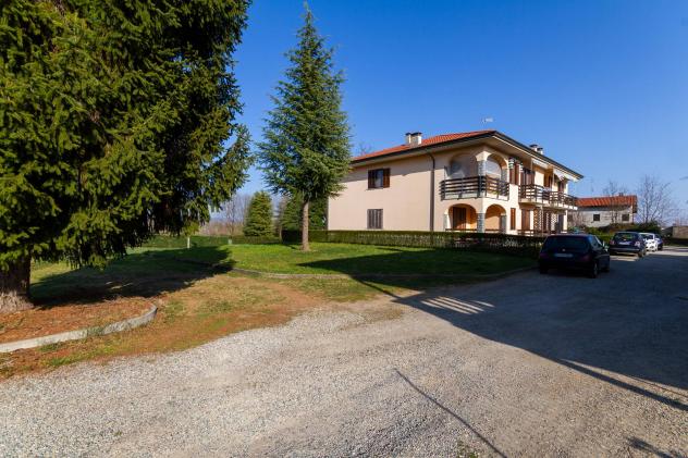 appartamento in vendita a Rivarolo Canavese in zona Vesignano