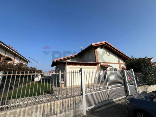 casa indipendente in vendita a Rivarolo Canavese in zona Argentera