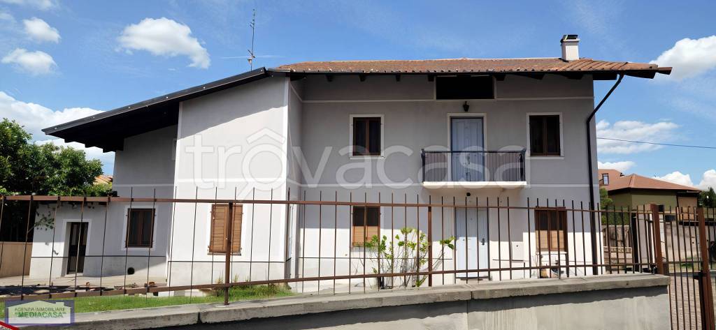 casa indipendente in vendita a Rivarolo Canavese