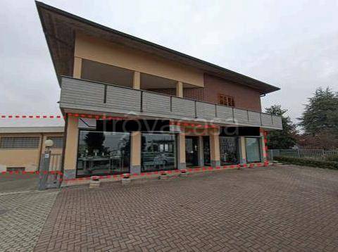 locale commerciale in vendita a Rivarolo Canavese in zona Pasquaro