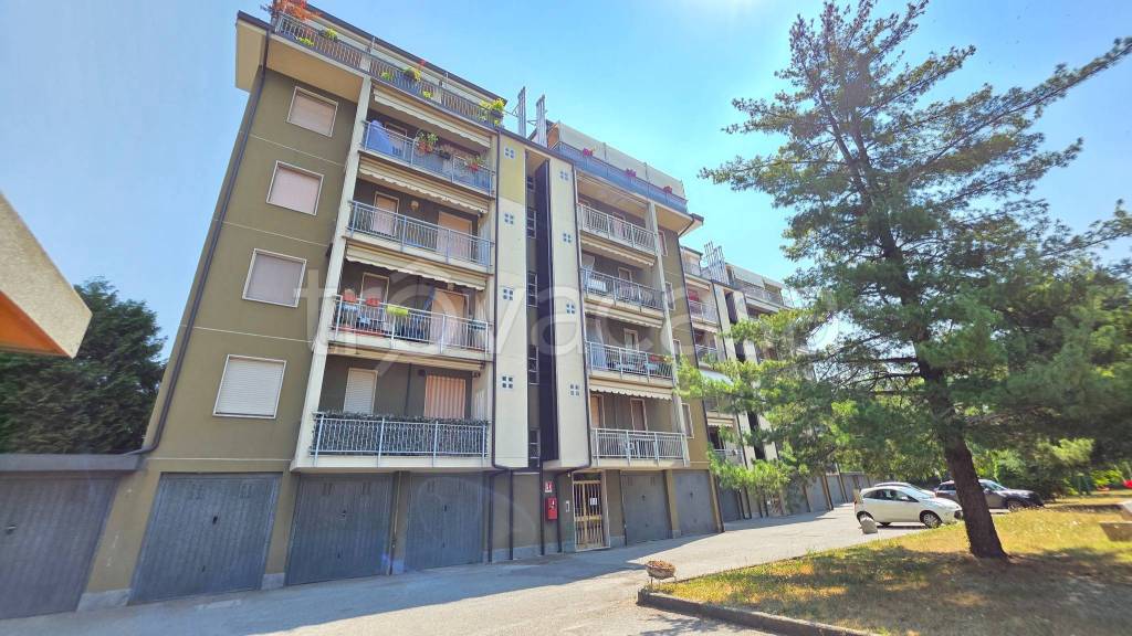 appartamento in vendita a Rivarolo Canavese in zona Vesignano