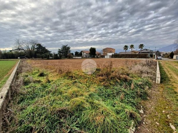terreno agricolo in vendita a Rivarolo Canavese in zona Pasquaro