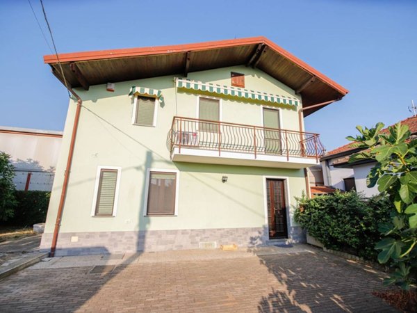 casa indipendente in vendita a Rivarolo Canavese