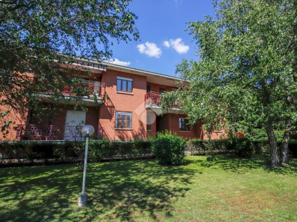 appartamento in vendita a Rivarolo Canavese in zona Pasquaro