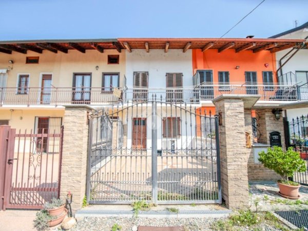 casa semindipendente in vendita a Rivarolo Canavese in zona Argentera