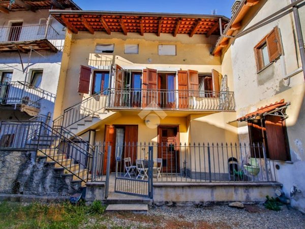casa semindipendente in vendita a Rivarolo Canavese in zona Argentera