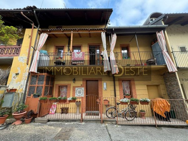 casa indipendente in vendita a Rivarossa