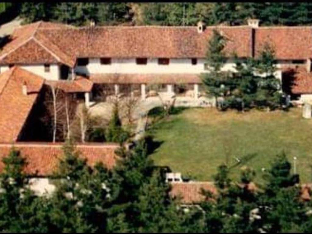 negozio in vendita a Rivarossa
