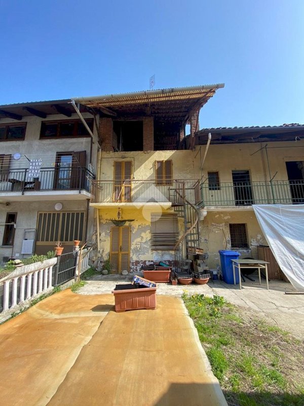 casa indipendente in vendita a Rivarossa